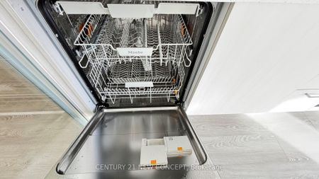 1415 1 Quarrington Lane - Photo 2