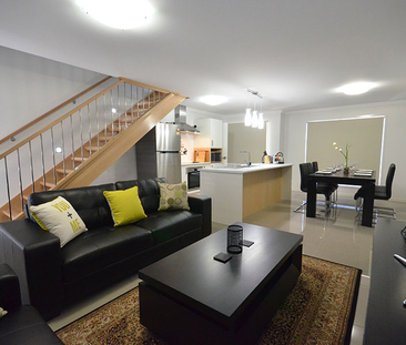 Unit ARCHIVE-9, 11 Side Street, West Gladstone, QLD - Photo 3