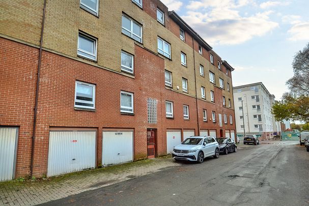 2 bed flat to rent in Whiteinch, Glasgow, G14 - Photo 1