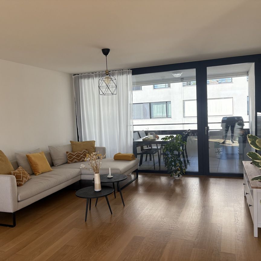 Möblierte 3.5-Zimmer-Wohnung an Toplage wenige Gehminuten vom Vierwaldstättersee - Foto 1