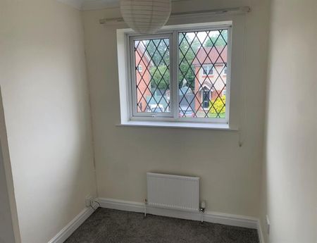 3 Bedroom Semi Detached To Let - Photo 4