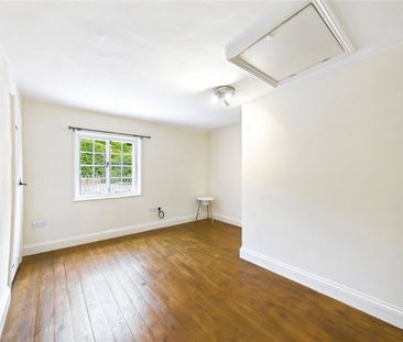 Seckford Street, Woodbridge, Suffolk, IP12 4LZ - Photo 2