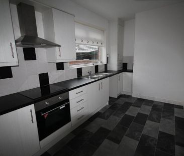 2 bedroom terraced house to rent - Photo 6