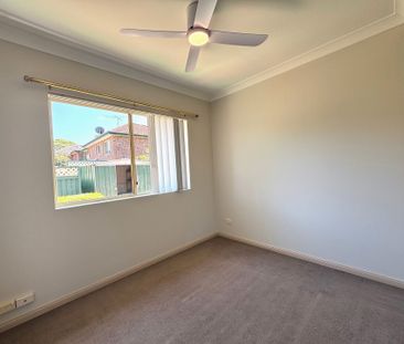 Spacious 3 Bedroom Full Brick Villa - Photo 6