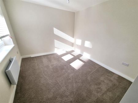 Chambers House, Queen Street, Morley - Photo 2