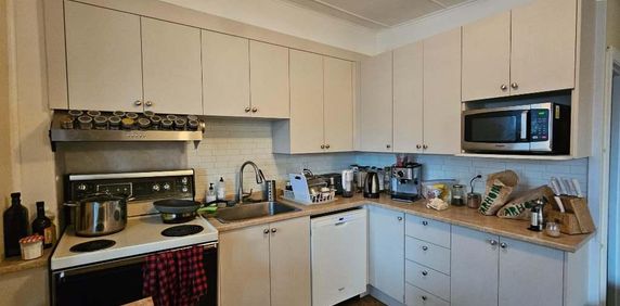 5 1/2 avec annexe La Petite-Patrie métro Beaubien - Photo 2