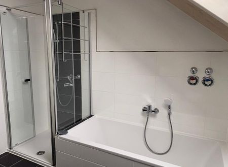 2-Zimmer Wohnung, Dachgeschosswohnung, Wohnung, Mietwohnung - Photo 5