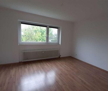 schöne 2 ZKB - Wohnung im 5. OG *ab sofort* - Foto 1