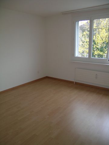 Moderne 3.5-Zimmer-Wohnung in Biel/Bienne - Photo 2