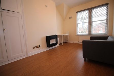 5 Evington Road, Leicester, Leicestershire, LE2 1QG - Photo 4