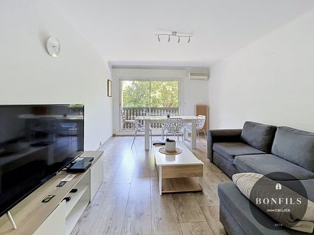 A LOUER AVIGNON EXTRAMUROS - SECTEUR CROISIERE : T3 meublé - climatisé - balcon - parking, - Photo 2