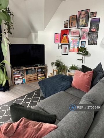 2 bedroom flat to rent - Photo 5