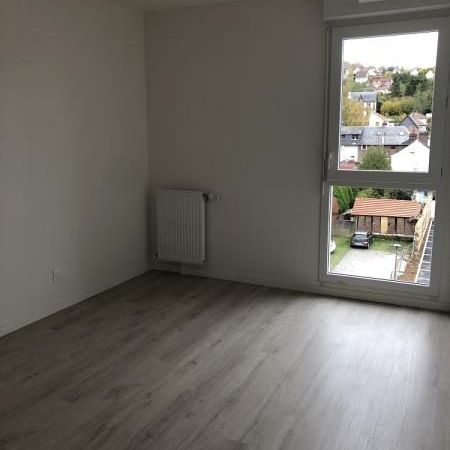Location Appartement 3 pièces 62m² NOTRE DAME DE BONDEVILLE 76960 - Photo 3