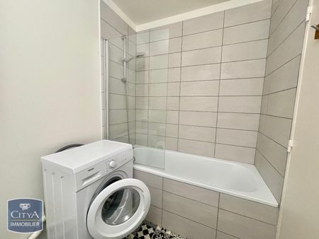 Location Appartement 1 pièce 30m² LYON 7ème - Photo 5