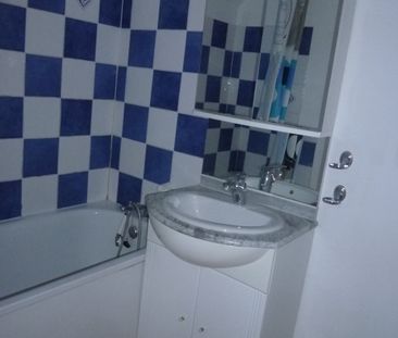 Location Appartement 3 pièces 47m² - Photo 4