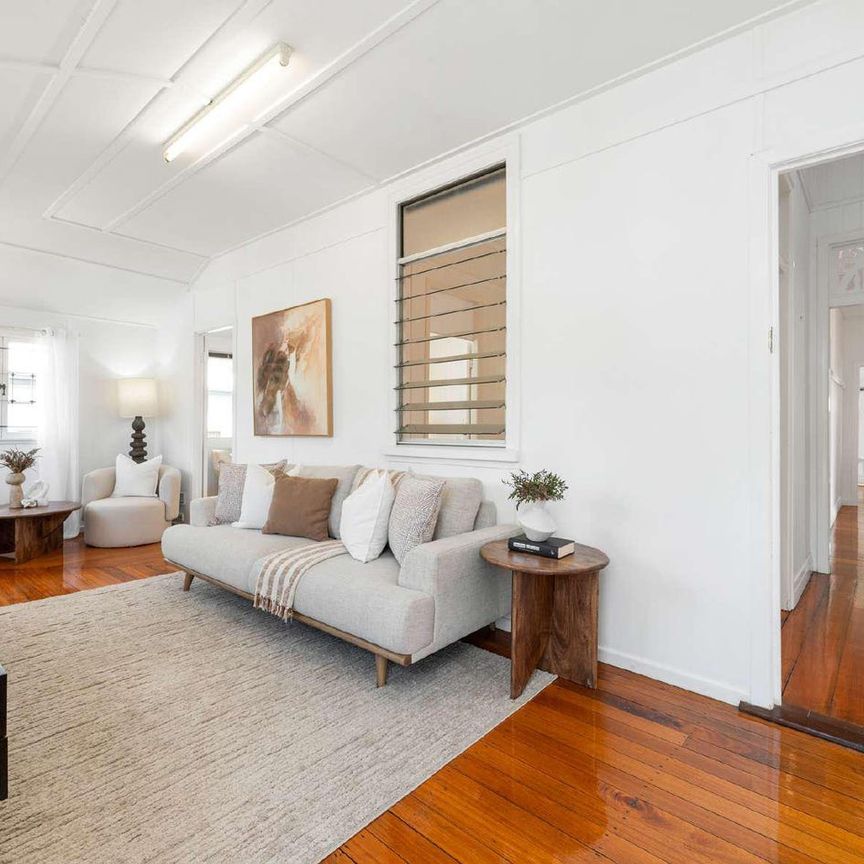 Spacious Qlder in BSHS catchment | Work from home - Photo 1