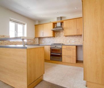 Brunel Crescent, Swindon, Swindon, SN2 - Photo 4