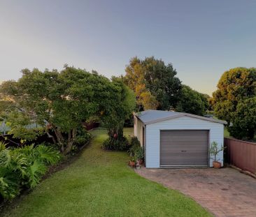 Beautiful 3-Bedroom Family Residence - Photo 5