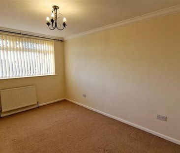 3 bedroom detached house to rent - Photo 3