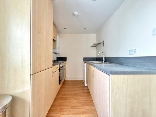 2 bedroom flat to rent - Photo 1