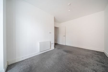 Catteshall Lane, Godalming - 1 bedroomProperty for lettings - Seymours - Photo 5