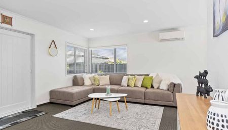 Neat as a pin... - Photo 4