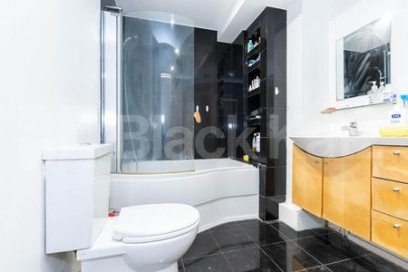 Ground Floor 1 bedroom property with patio located in the heart of Muswell Hill - Photo 5