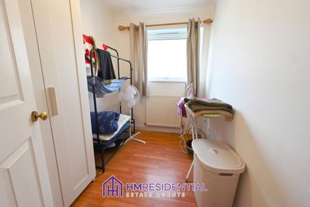 2 bedroom flat to rent - Photo 3