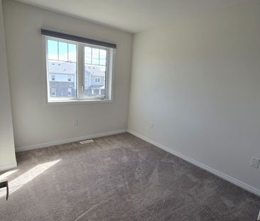 For Lease - 11 Armes Street, Hamilton, Ontario - Photo 1