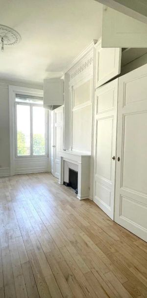 Appartement à louer 3 pièces 115.16m² - Photo 1