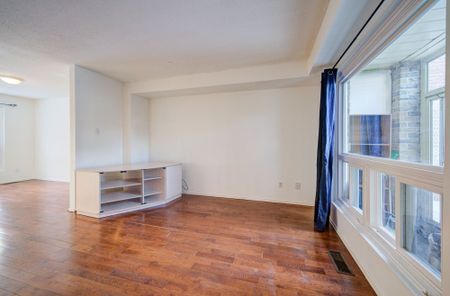 For Lease - 29 Moorehouse Drive, Toronto, Ontario - Photo 3