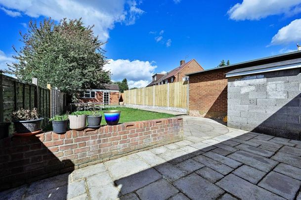 3 bedroom semi-detached house to rent - Photo 1