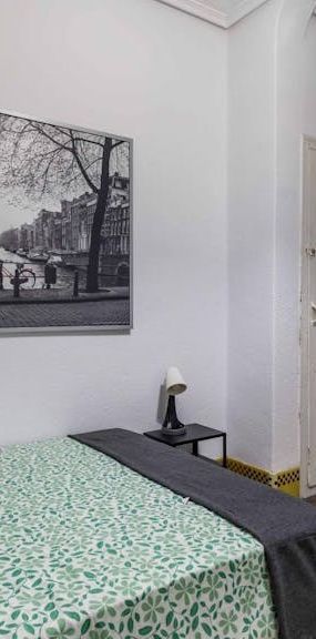 Sevilla, Andalusia 41010 - Photo 1