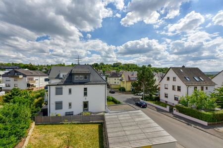 +++ gute Wohnlage - modernisiert, gemütlich & gehoben - Dachgeschoss (2.OG) ohne Balkon und ohne EBK - an einen Nichtraucher +++ - Photo 2