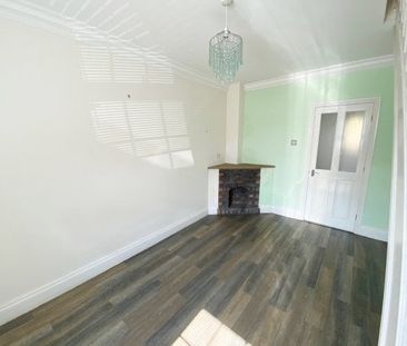 Station Road, Parkgate - Photo 2