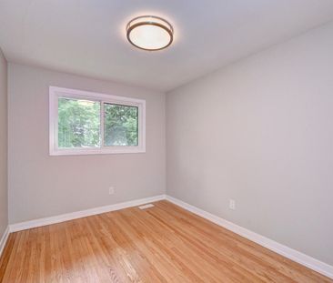 For Lease - 110 Conway Drive, Kitchener, Ontario - Photo 4