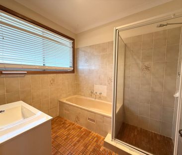 Four Bedroom Home! - Photo 4