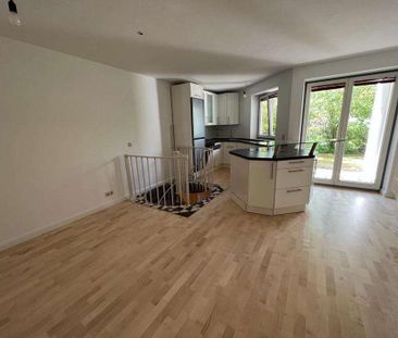 Herrliche 2 Zimmer Wohnung mit Einbauküche, Hobbyraum, großzügiger ... - Foto 1