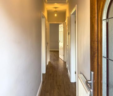 2 bedroom semi-detached bungalow to rent - Photo 2