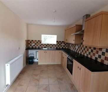 3 bedroom terraced house to rent - Photo 5