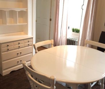 🏠 À LOUER – 3 ½ meublé, chauffé et éclairé – Vieux-Québec - Photo 1