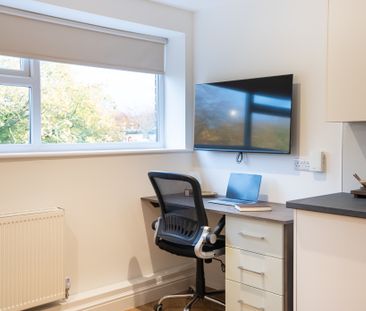 Apt 17, Portland Place - Photo 6