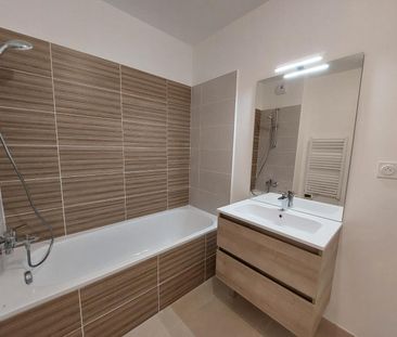 location Appartement T3 DE 57.4m² À TRETS - Photo 2