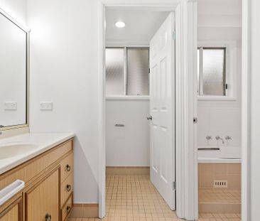 Immaculate Family Living | Desirable Location - Photo 4