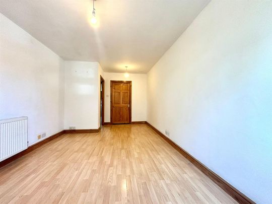 Redwood Close, Uxbridge, UB10 - Photo 1