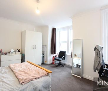 5 bedroom terraced house to rent - Photo 4