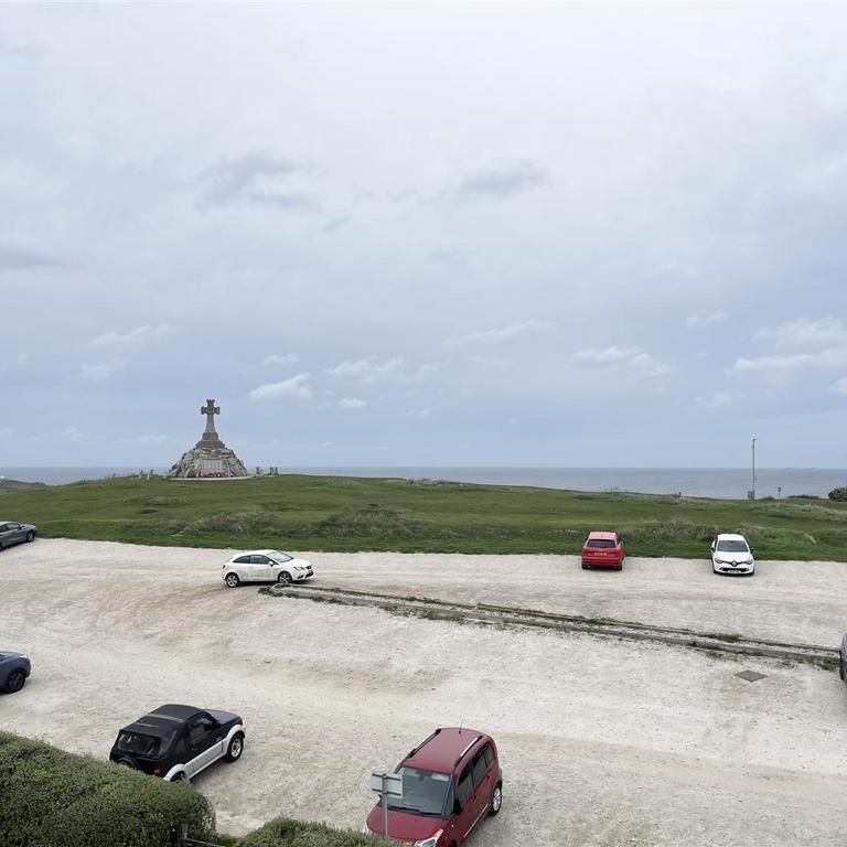2 bedroom penthouse to rent - Photo 1