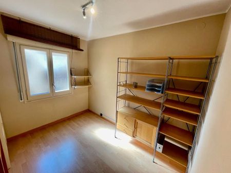 Piso de alquiler en Carrer del Rosselló, Centre - Estació - Photo 4