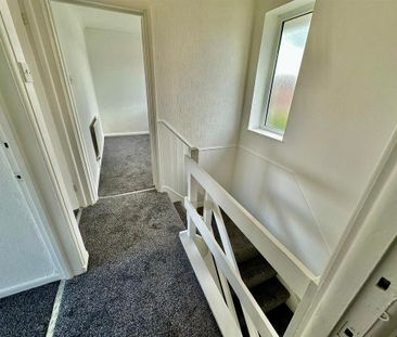 3 bedroom terraced house to rent - Photo 3