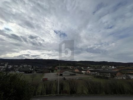 APARTMENT PRATIQUE ET LUMINEUX À CHEVENEZ - Photo 3